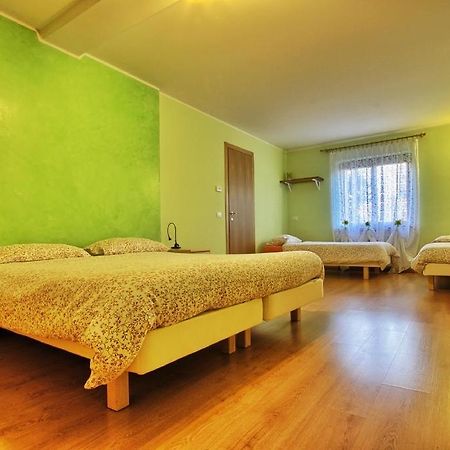 Cip & Ciop Panzió Buia Szoba fotó
